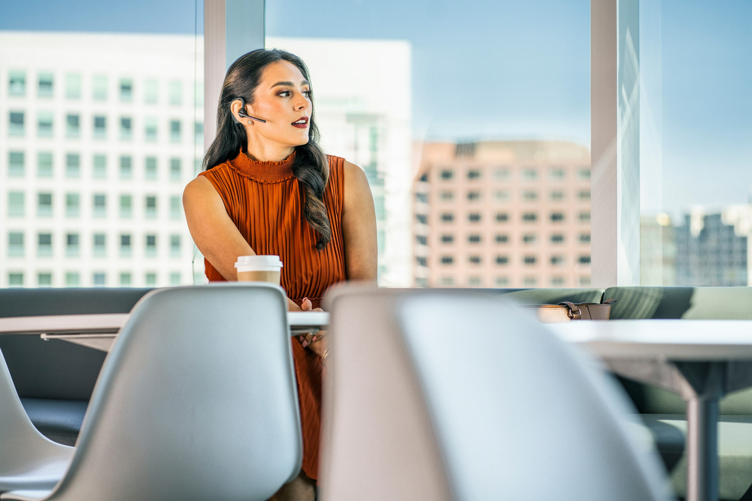 POLY Voyager 5200 USB-A Bluetooth Headset + BT700 dongle - Afbeelding 5